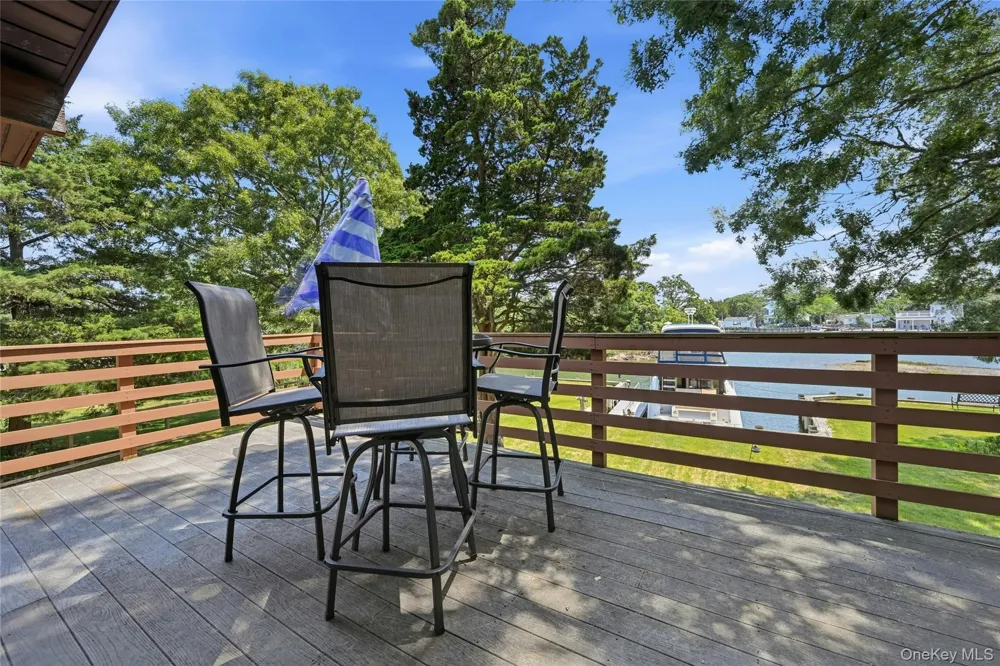 3830 Ole Jule Lane Mattituck, NY 11952