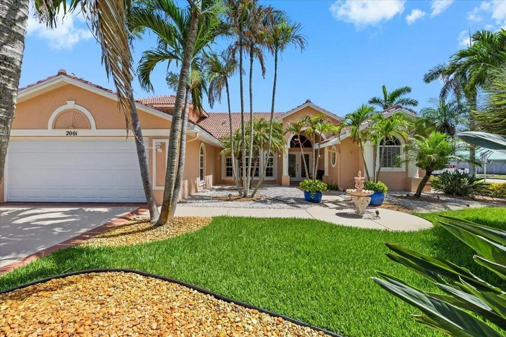 2001 Cypress Avenue Fort Pierce, FL 34949