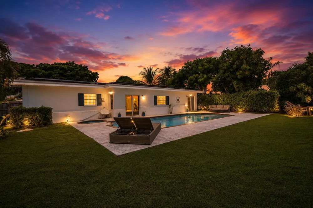 3830 NE 22nd Terrace Lighthouse Point, FL 33064