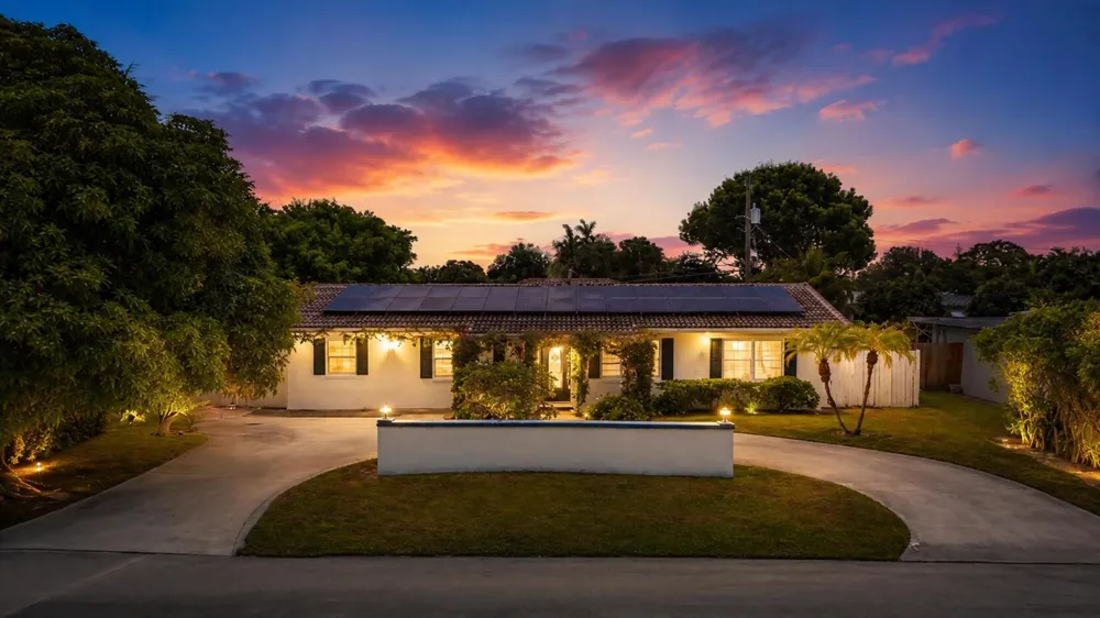 3830 NE 22nd Terrace Lighthouse Point, FL 33064