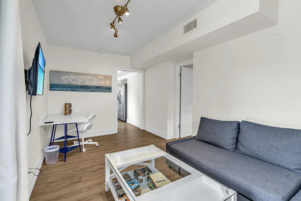 3830 NE 22nd Terrace Lighthouse Point, FL 33064