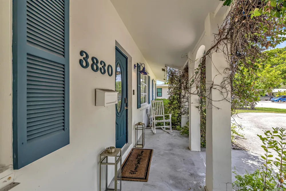 3830 NE 22nd Terrace Lighthouse Point, FL 33064