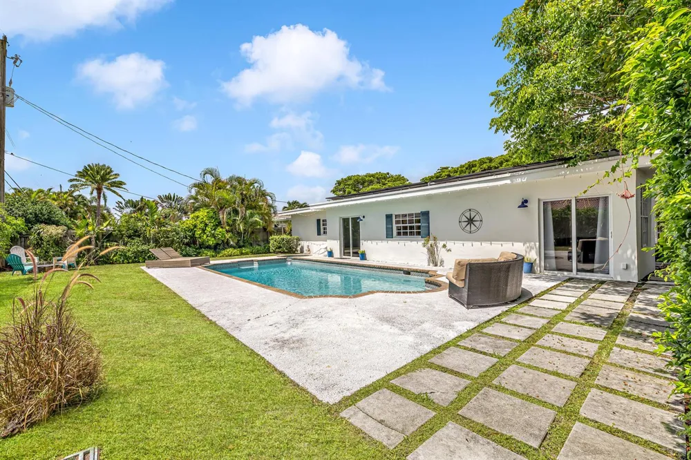 3830 NE 22nd Terrace Lighthouse Point, FL 33064