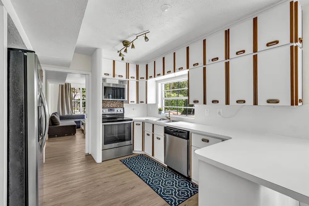 3830 NE 22nd Terrace Lighthouse Point, FL 33064