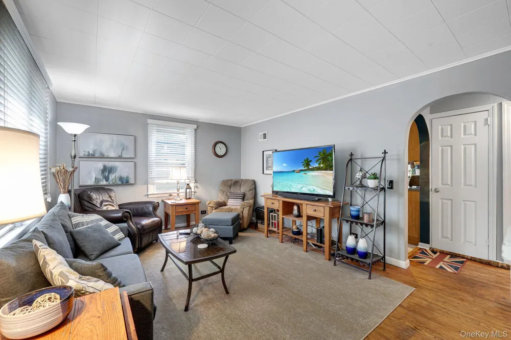 19 Ohioville Road New Paltz, NY 12561