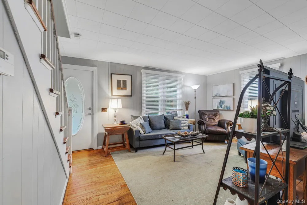 19 Ohioville Road New Paltz, NY 12561