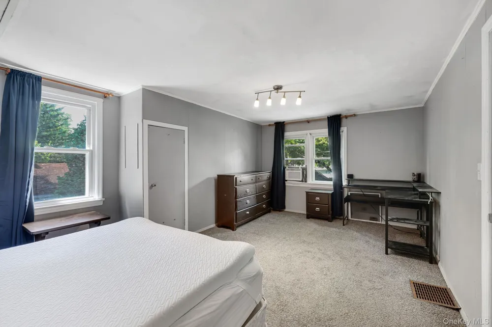 19 Ohioville Road New Paltz, NY 12561