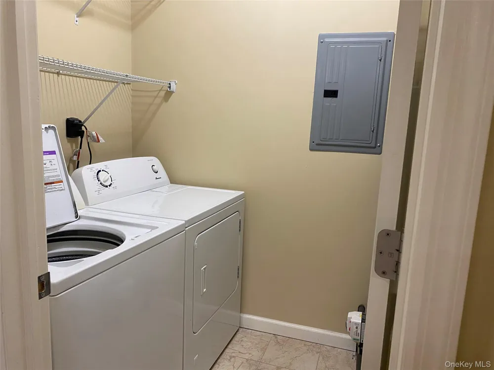 3 Nicole Copiague, NY 11726
