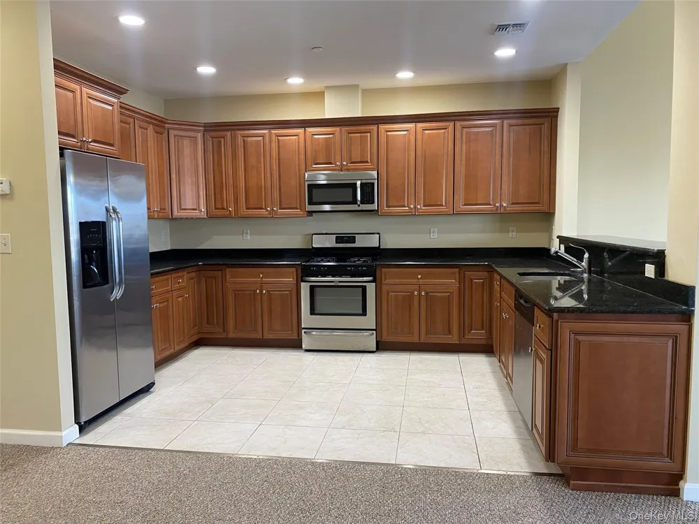 3 Nicole Copiague, NY 11726