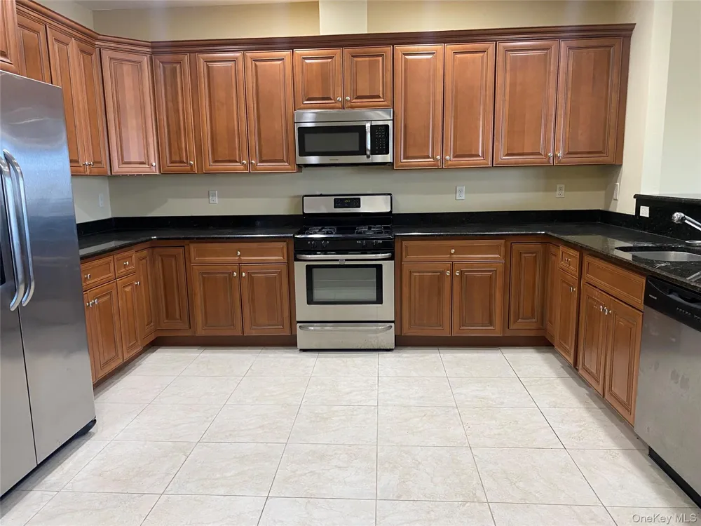 3 Nicole Copiague, NY 11726