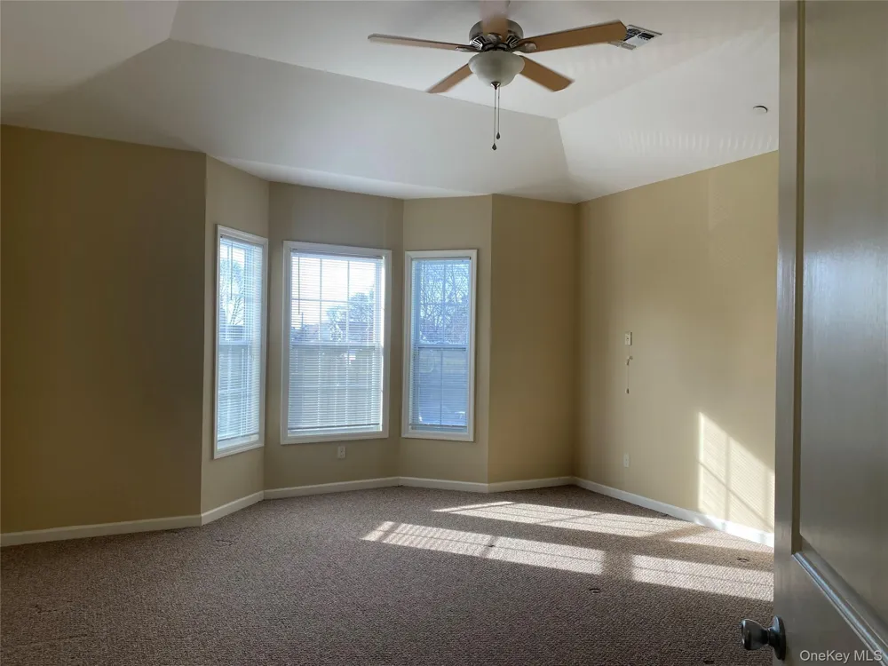 3 Nicole Copiague, NY 11726