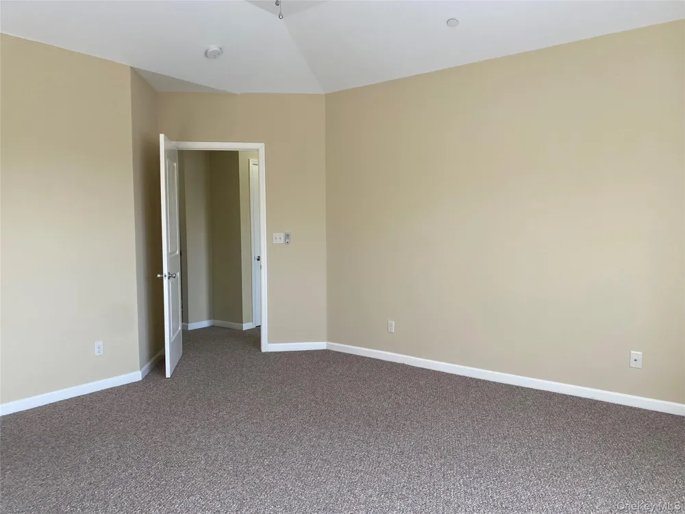 3 Nicole Copiague, NY 11726