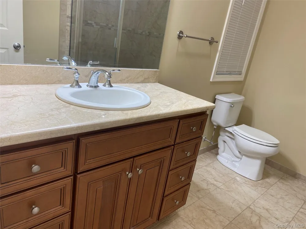 3 Nicole Copiague, NY 11726