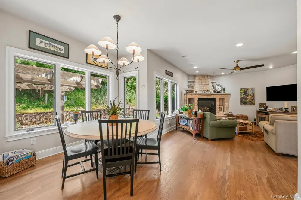 2 Half Moon Ridge Cornwall on Hudson, NY 12520