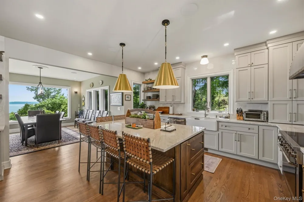 2 Half Moon Ridge Cornwall on Hudson, NY 12520