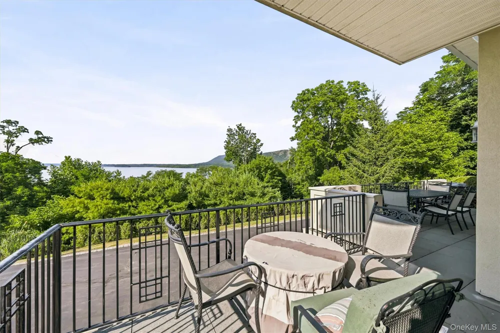 2 Half Moon Ridge Cornwall on Hudson, NY 12520