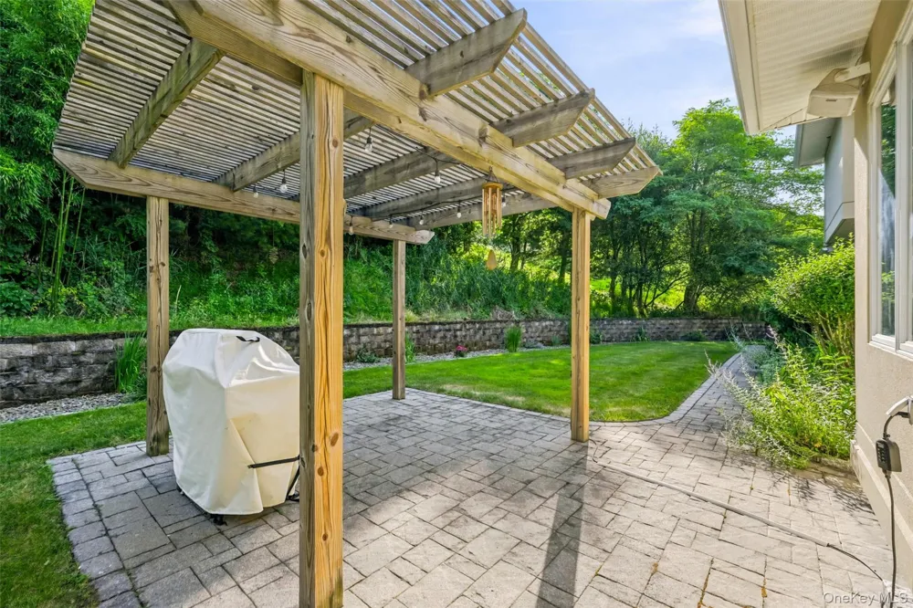 2 Half Moon Ridge Cornwall on Hudson, NY 12520