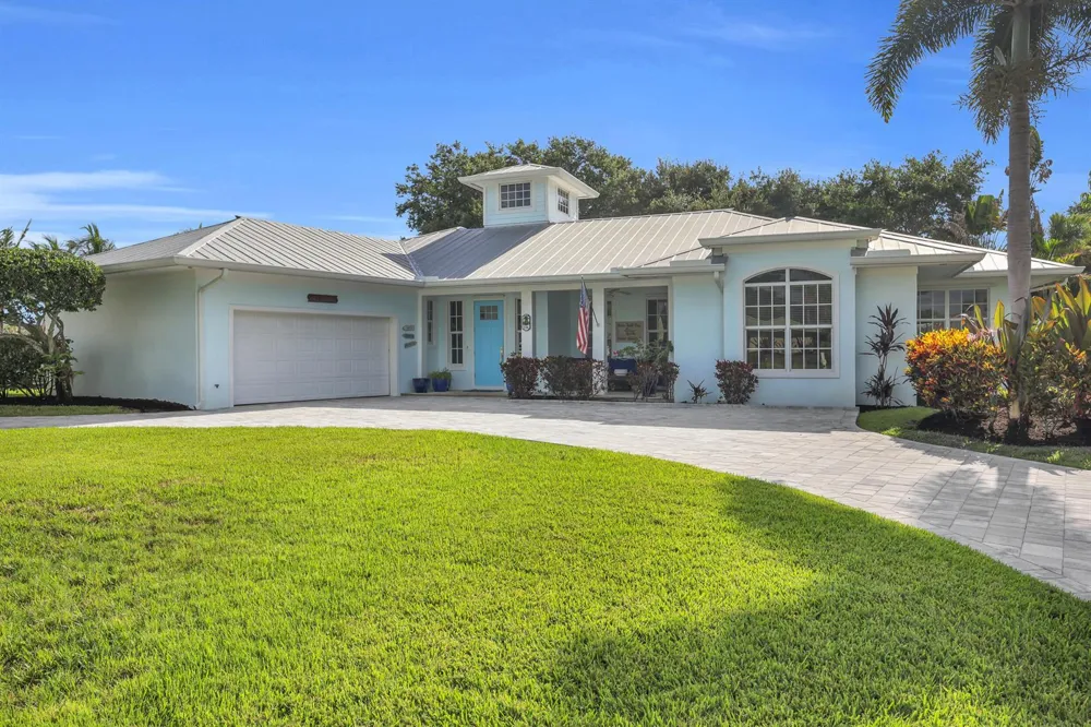 236 Fairway E Tequesta, FL 33469