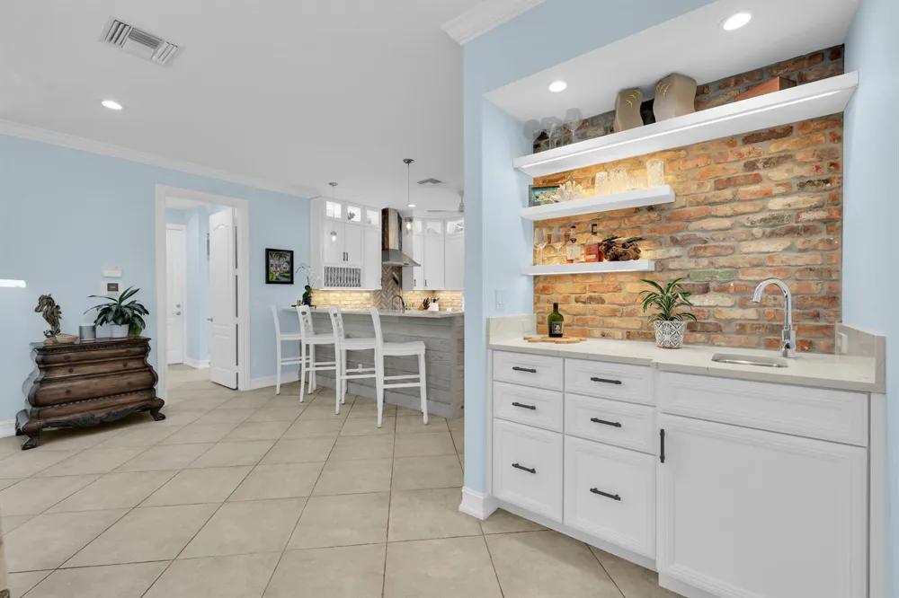 236 Fairway E Tequesta, FL 33469