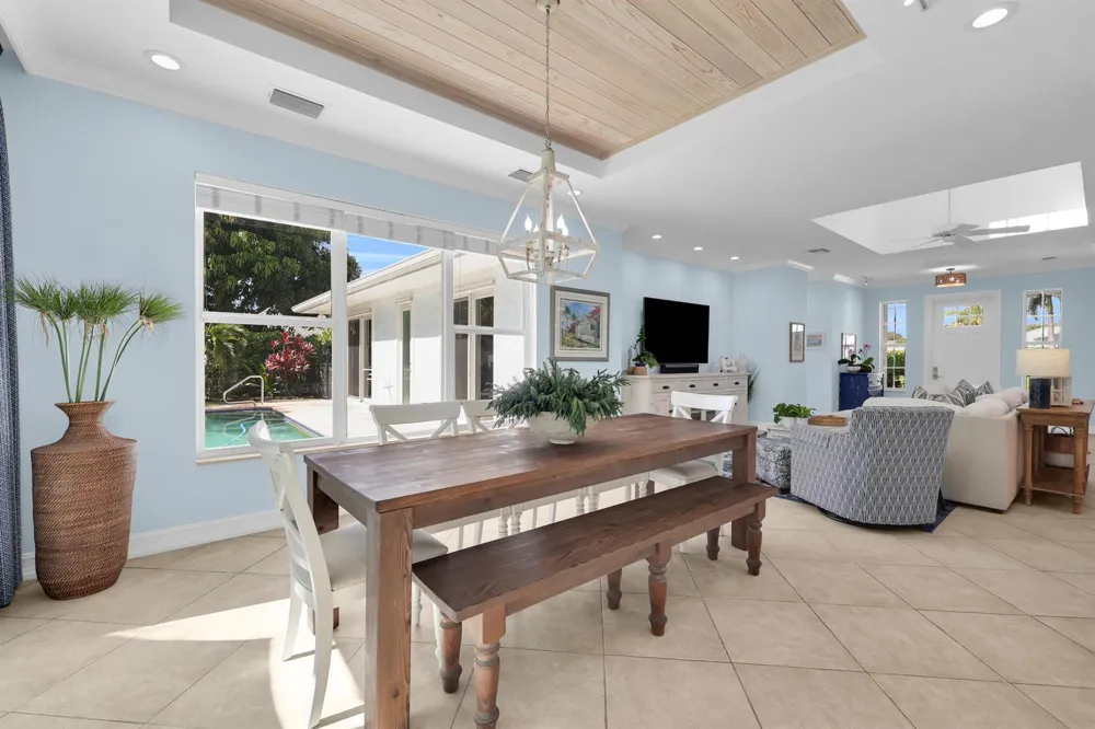 236 Fairway E Tequesta, FL 33469