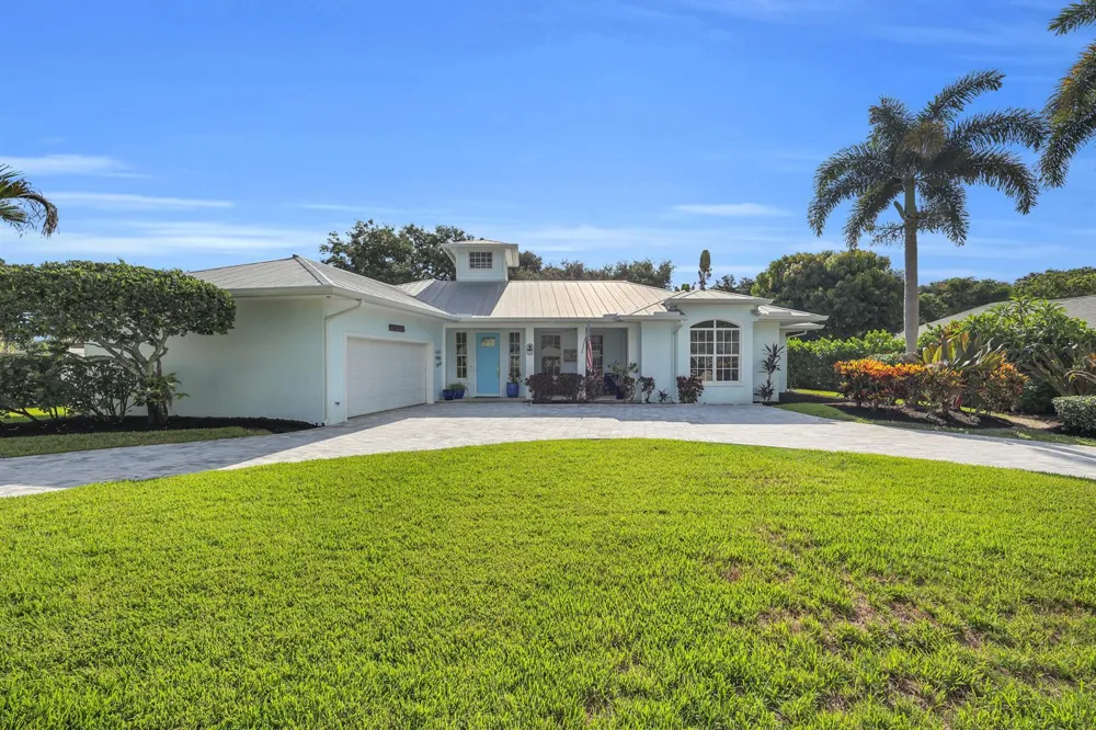 236 Fairway E Tequesta, FL 33469