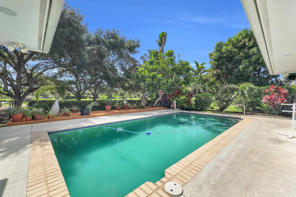 236 Fairway E Tequesta, FL 33469