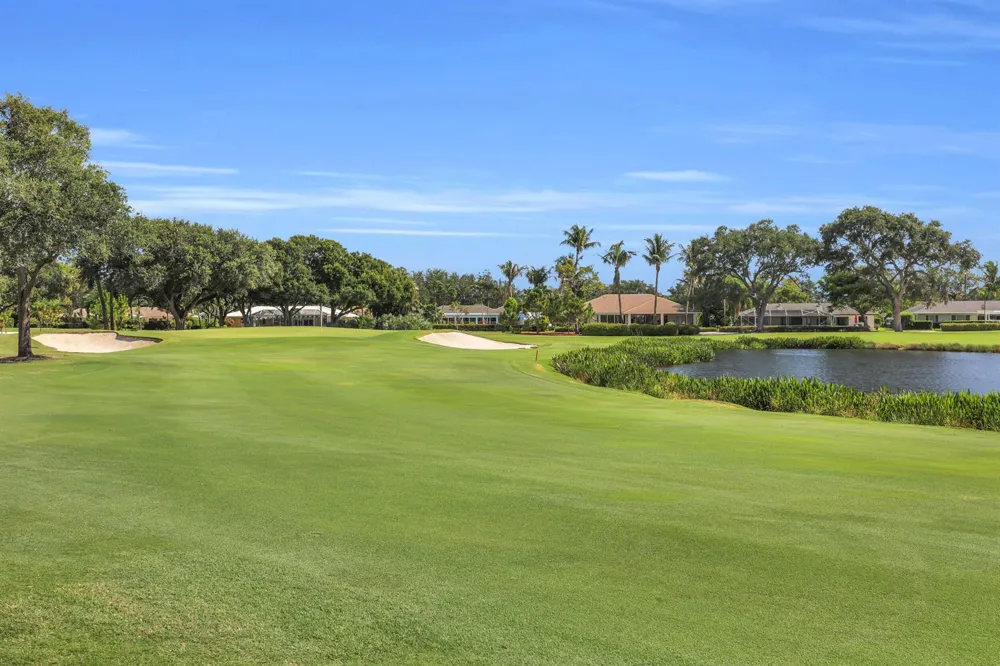 236 Fairway E Tequesta, FL 33469