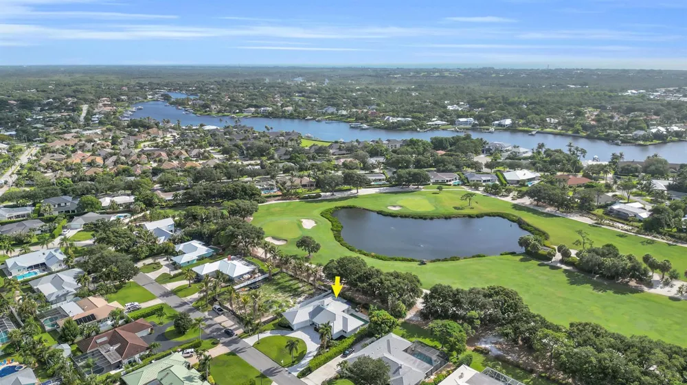 236 Fairway E Tequesta, FL 33469