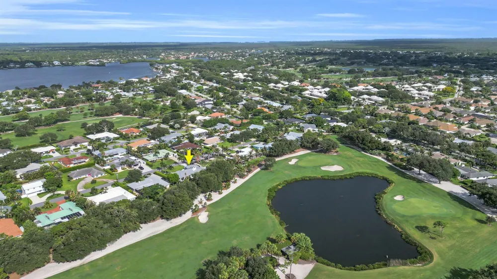 236 Fairway E Tequesta, FL 33469