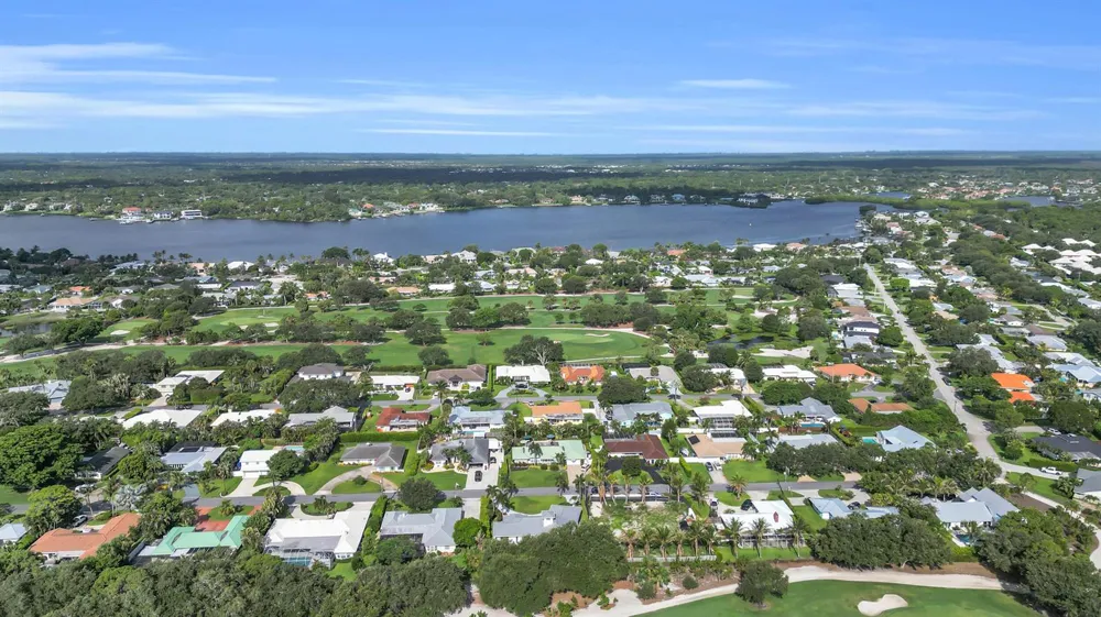 236 Fairway E Tequesta, FL 33469