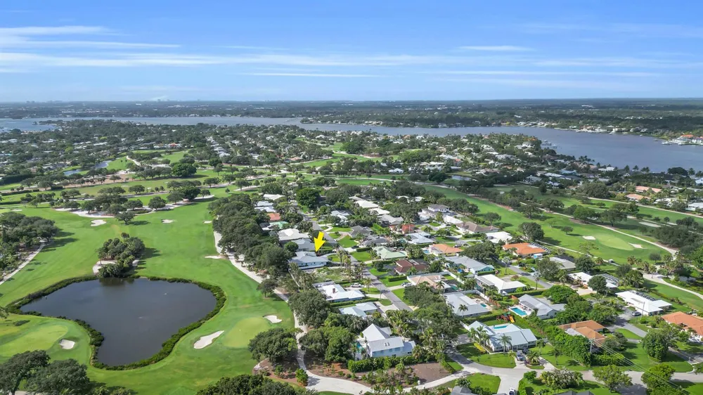 236 Fairway E Tequesta, FL 33469