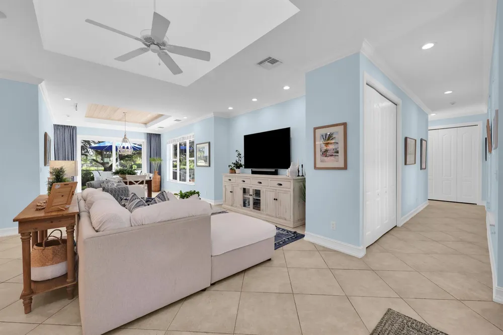 236 Fairway E Tequesta, FL 33469