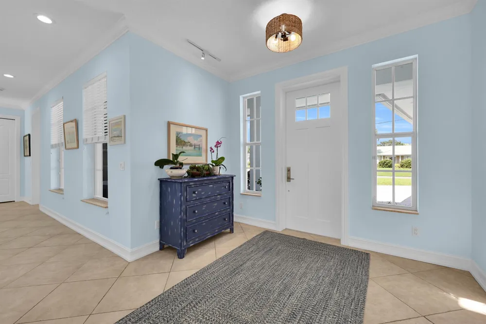 236 Fairway E Tequesta, FL 33469