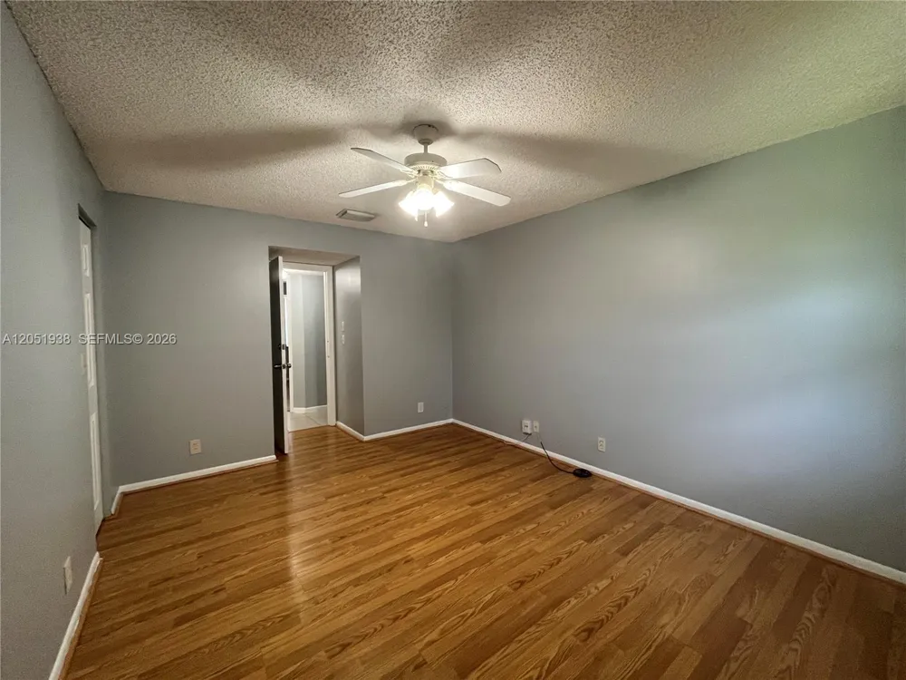 2740 FOREST HILLS BLVD #202 Coral Springs, FL 33065