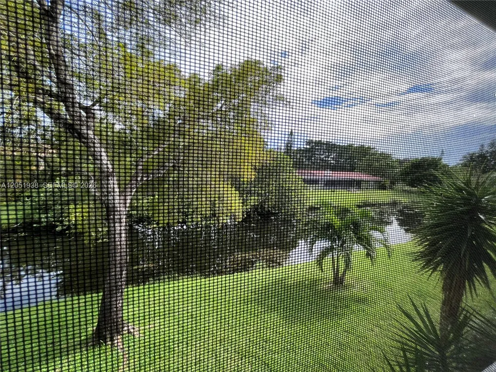 2740 FOREST HILLS BLVD #202 Coral Springs, FL 33065