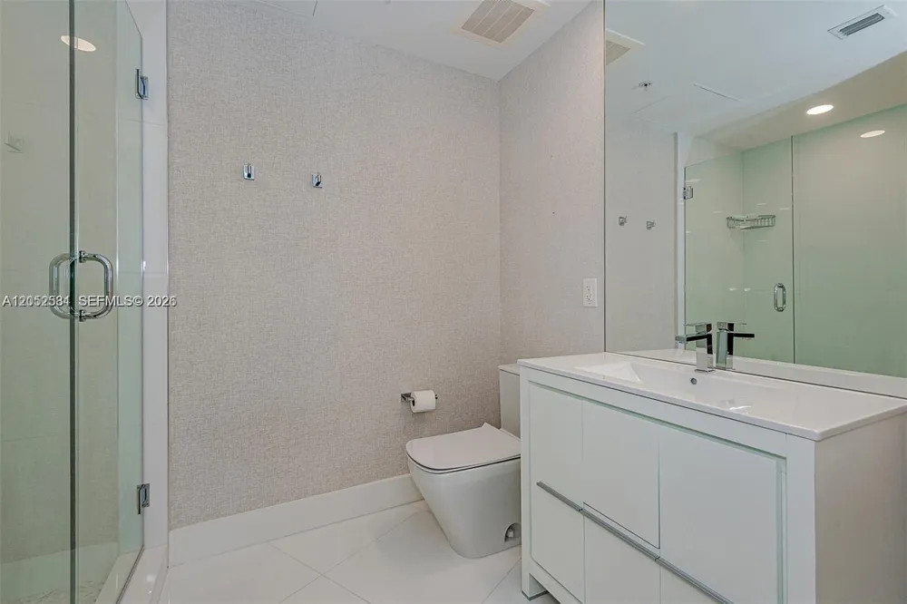 18201 Collins Ave #1101 Sunny Isles Beach, FL 33160
