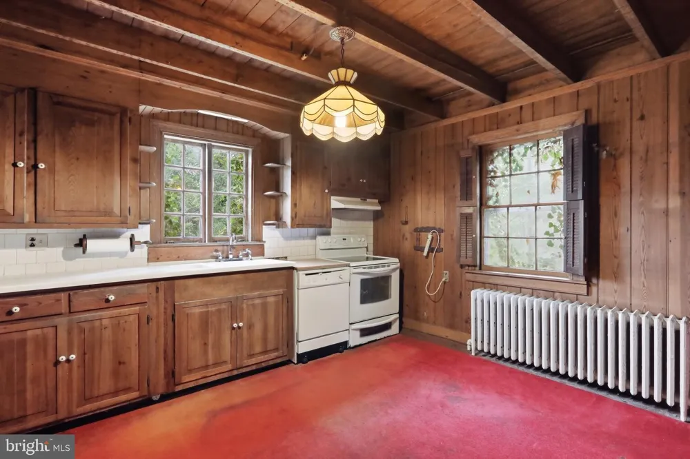 7927 MAIN STREET Middletown, VA 22645
