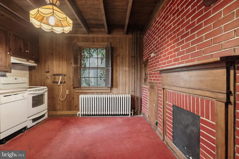 7927 MAIN STREET Middletown, VA 22645
