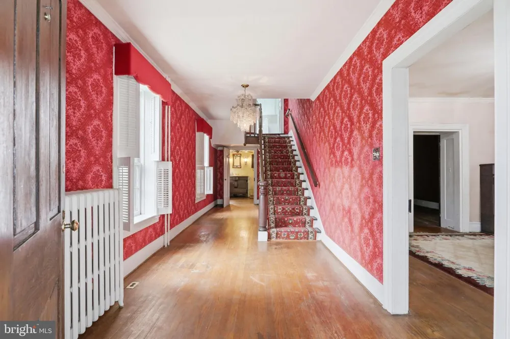 7927 MAIN STREET Middletown, VA 22645