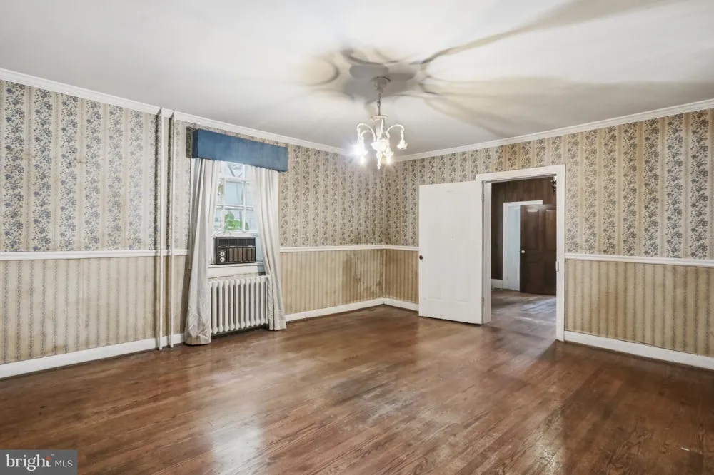 7927 MAIN STREET Middletown, VA 22645