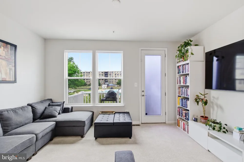 3469 CARNABY STREET Hyattsville, MD 20782