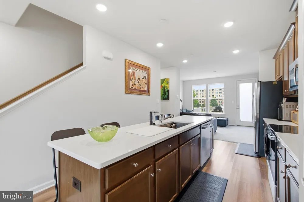 3469 CARNABY STREET Hyattsville, MD 20782