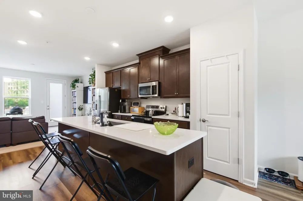 3469 CARNABY STREET Hyattsville, MD 20782