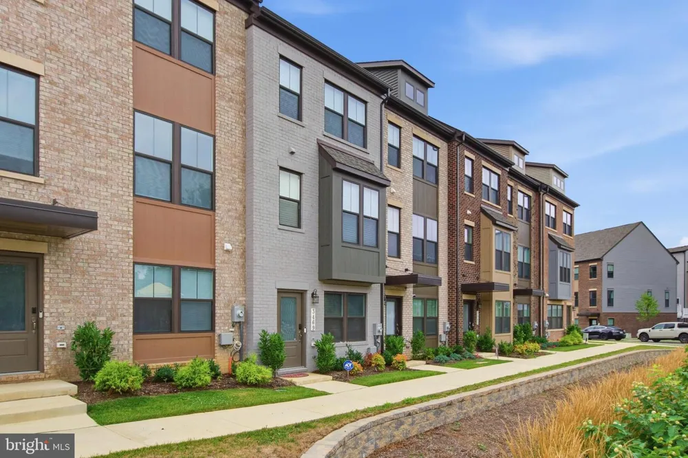 3469 CARNABY STREET Hyattsville, MD 20782