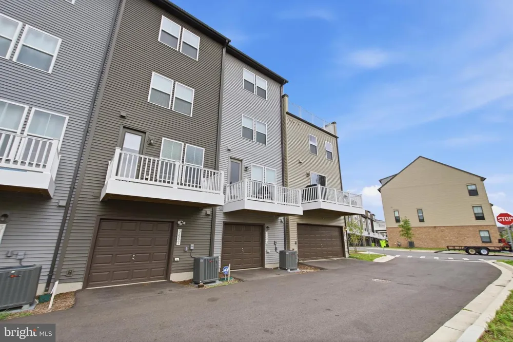 3469 CARNABY STREET Hyattsville, MD 20782