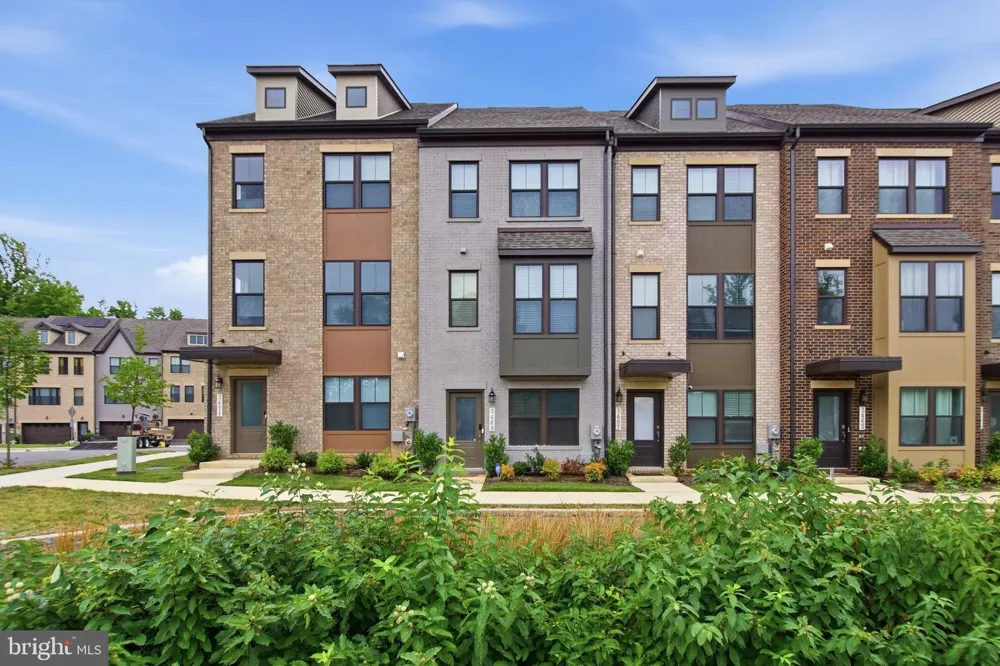 3469 CARNABY STREET Hyattsville, MD 20782
