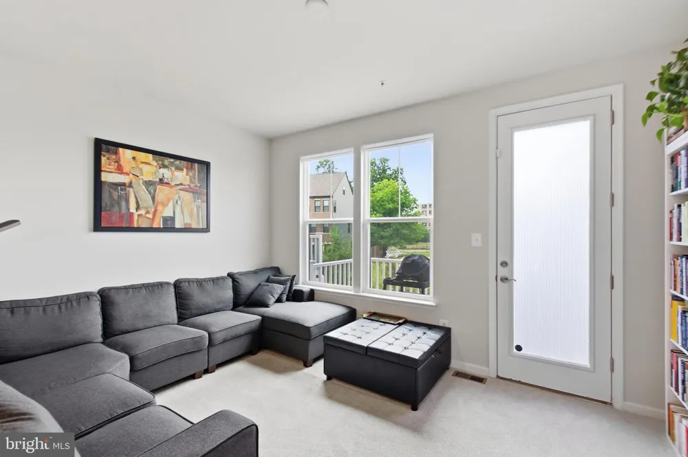3469 CARNABY STREET Hyattsville, MD 20782