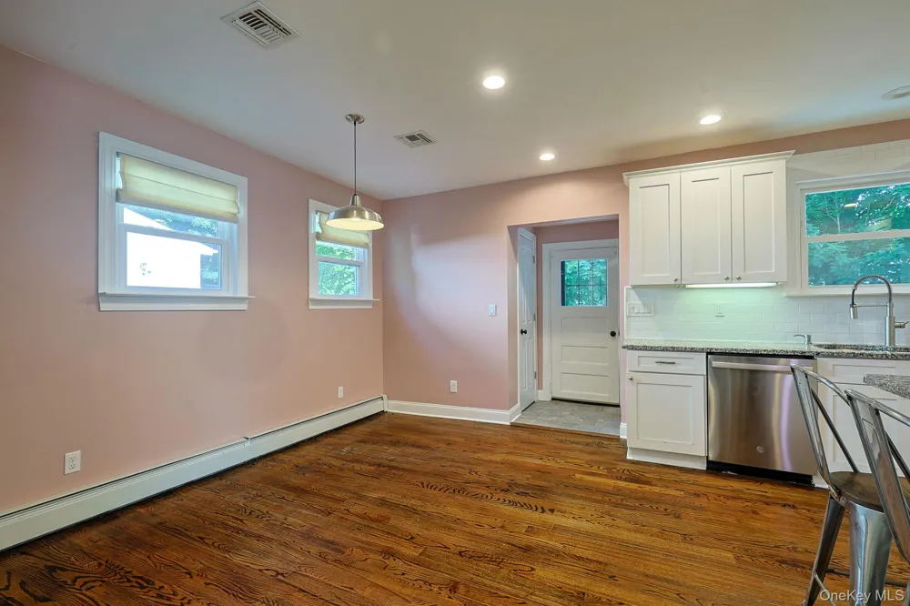 26 Hillside Avenue Tuxedo Park, NY 10987