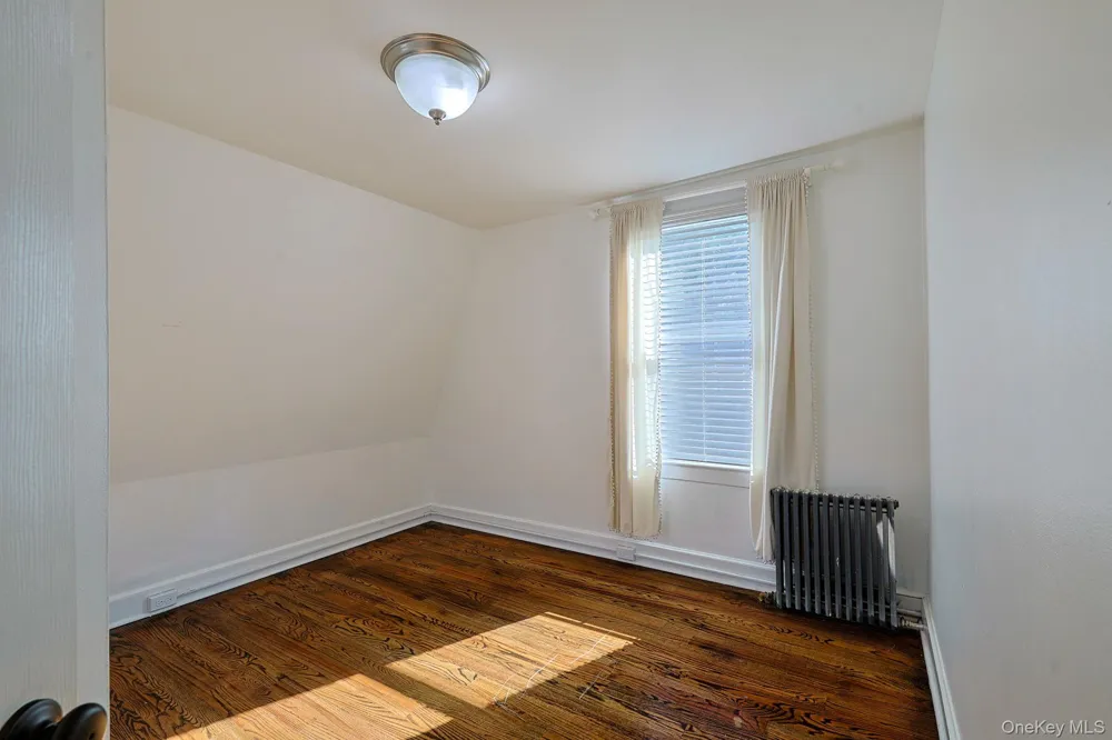 26 Hillside Avenue Tuxedo Park, NY 10987