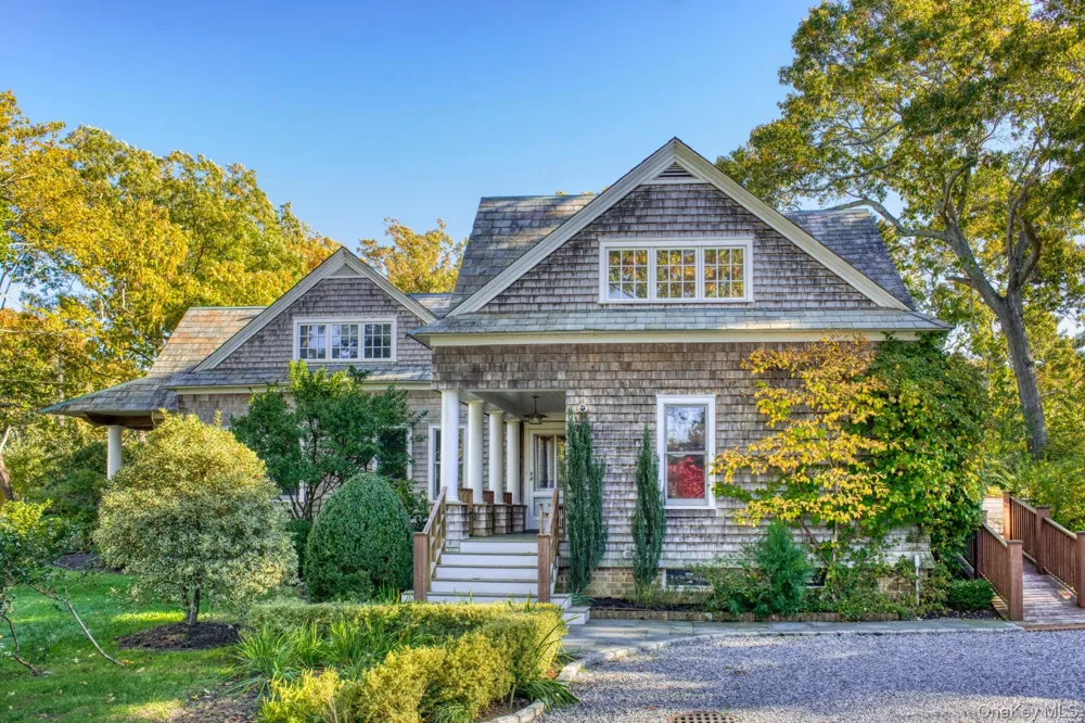 54 Palmer Terrace Sag Harbor, NY 11963